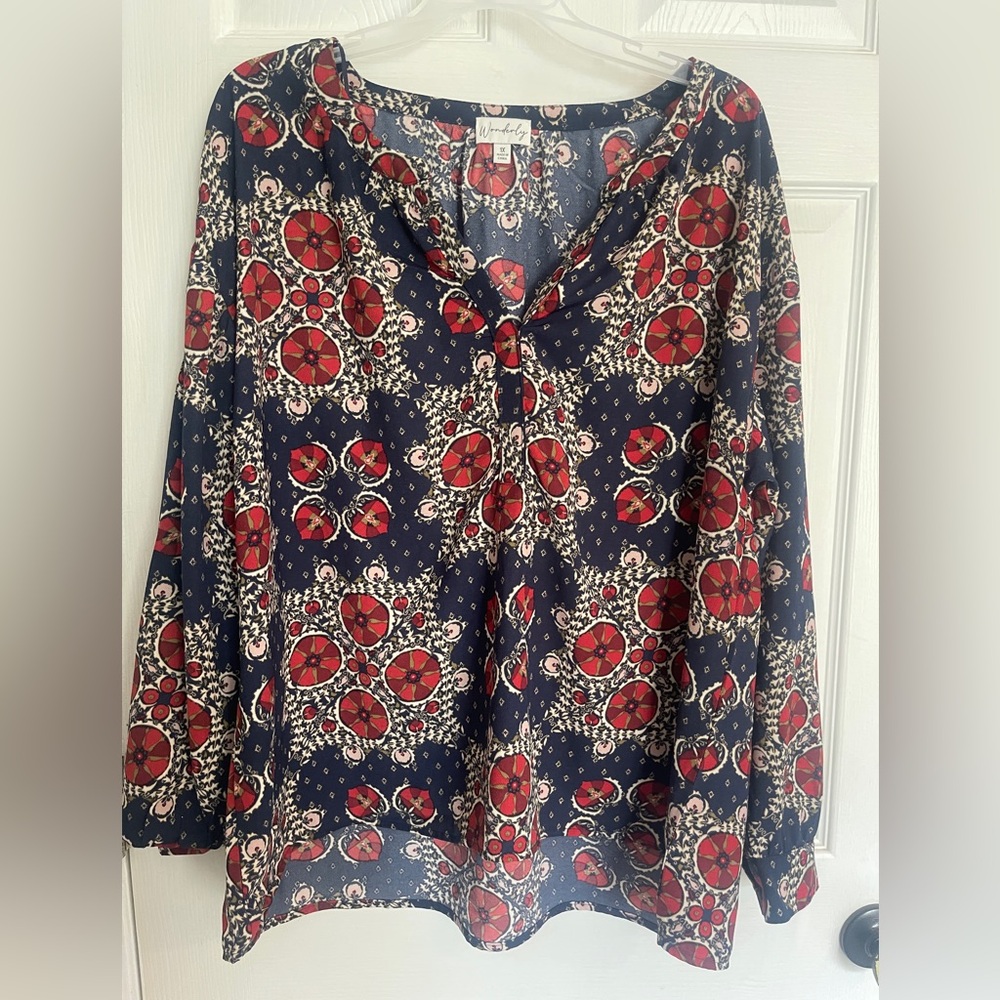 Women’s print blouse-1x. New without tag.